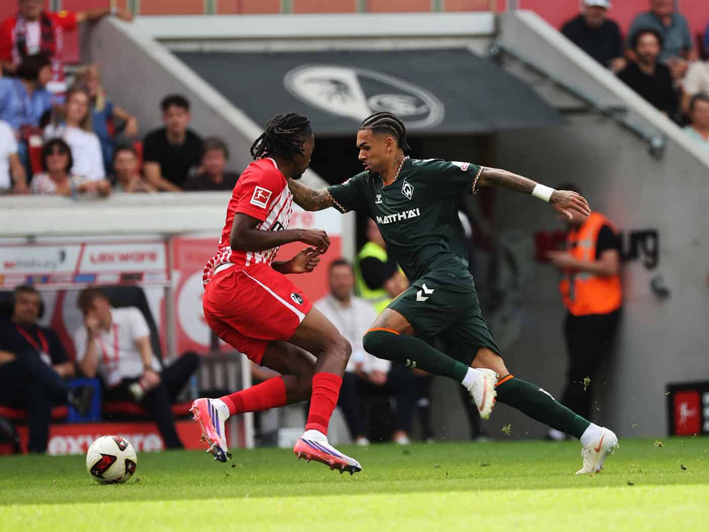 Werder Bremen: Justin Njinmah nach Oberschenkelverletzung monatelang aus