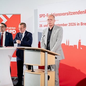 SPD-Fraktionsspitzen pochen auf Änderung der Pflegereform
