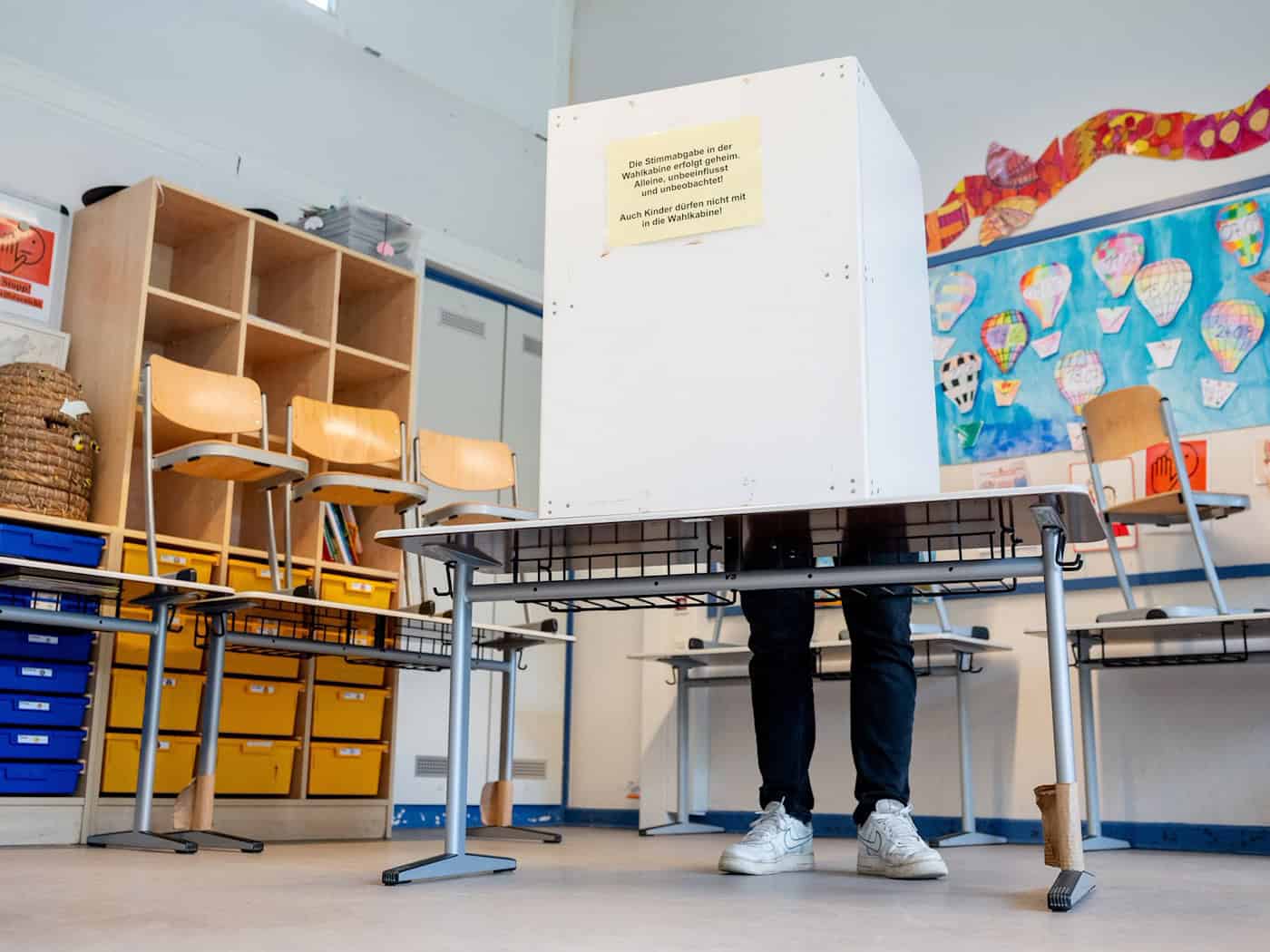 Wahllokale in Niedersachsen schließen