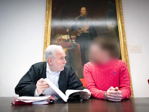 Tödliche Schläge – 34-Jähriger muss lebenslang in Haft