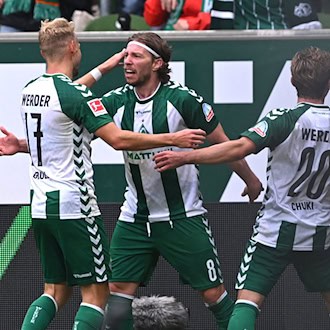 Mitchell Weiser schießt Werder im Weserstadion spät zum 3:2-Sieg gegen Augsburg