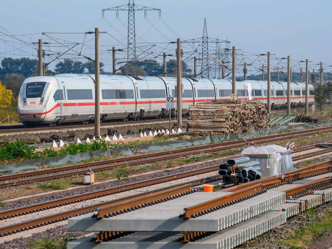 Bahn sperrt Strecke Berlin-Lehrte bis Dezember 2027 – Fernverkehr über Braunschweig und Magdeburg