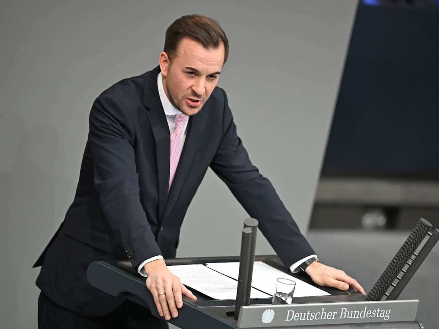 CDU-Abgeordneter Ernst (Oldenburg-Land) spricht sich für Trennung von Kanzlerschaft und Parteivorsitz aus