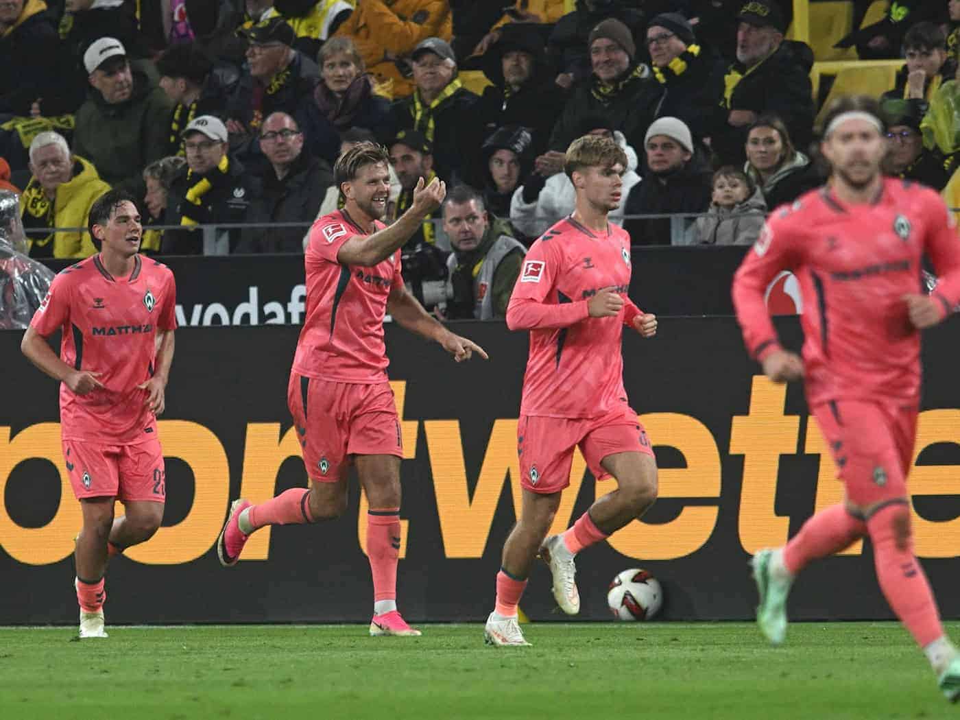 «Champions-League-Fülle» trifft: Bremer Punktgewinn beim BVB
