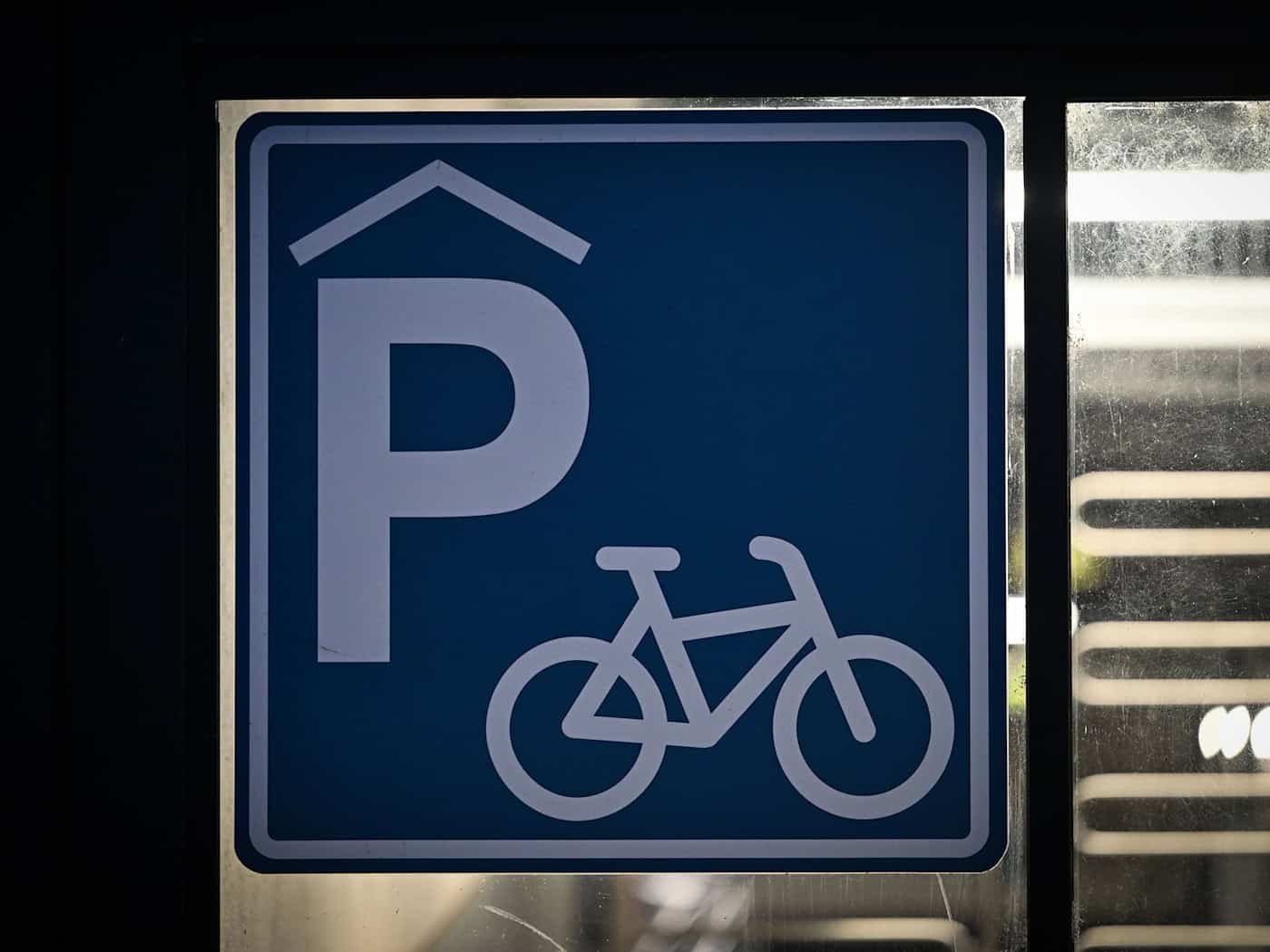 Ein Fahrradrennen im Parkhaus