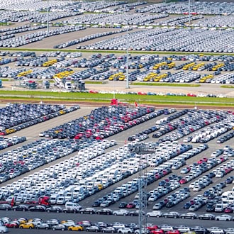 Deutsche Autobauer steuern auf schwaches Jahr zu – China-Einbruch belastet Mercedes, VW, Audi und BMW