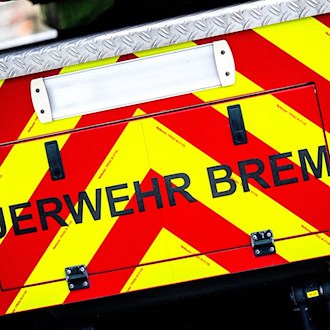 Feuer auf Freimarkt - Flammen zerstören Anhänger