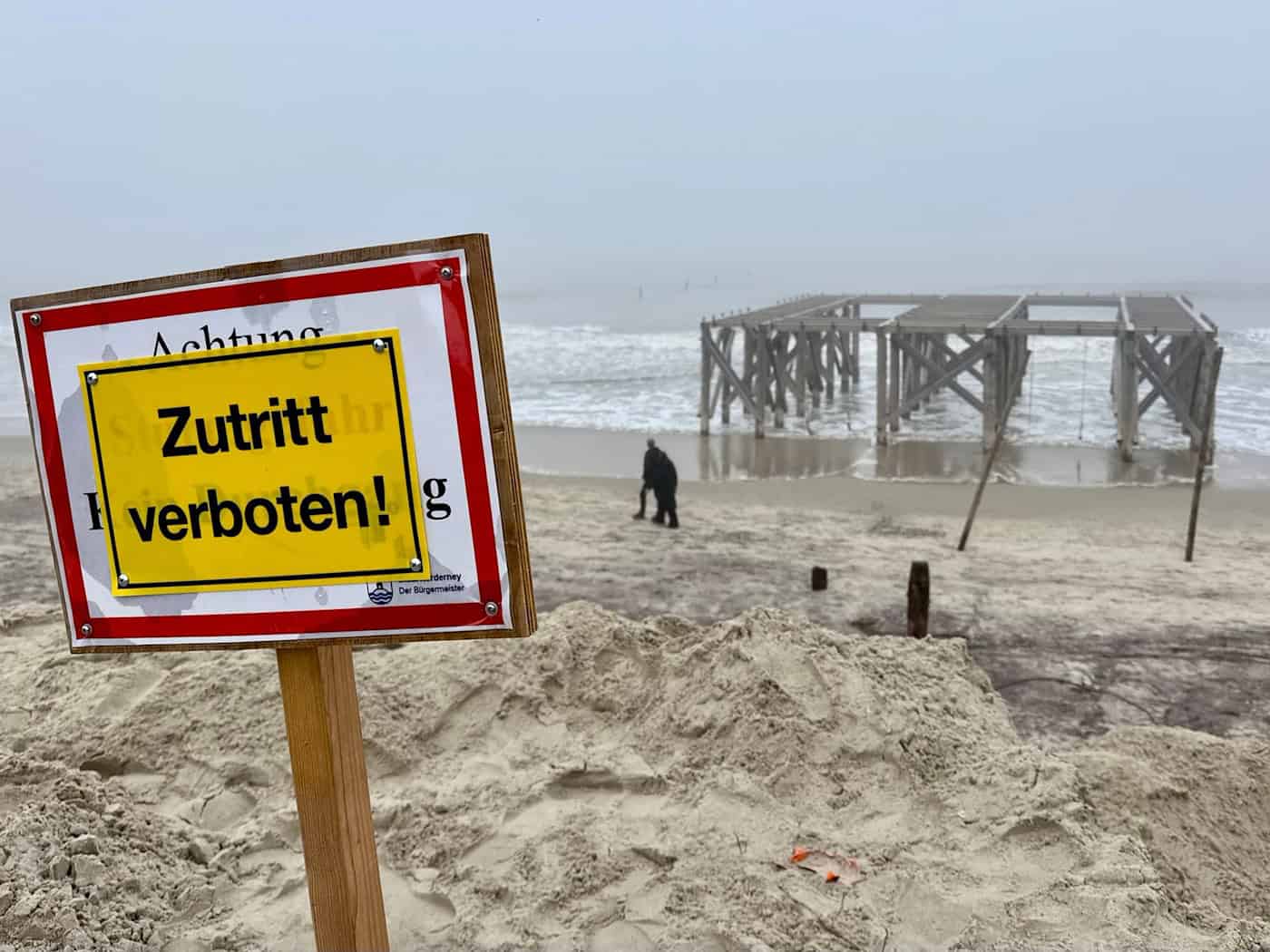 «Gewaltiges Loch» – Sturmfluten spülen an Inseln Sand weg