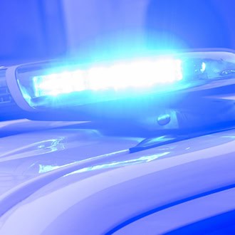 Hochzeitskorso sorgt für Stau - Motorradfahrer angegriffen