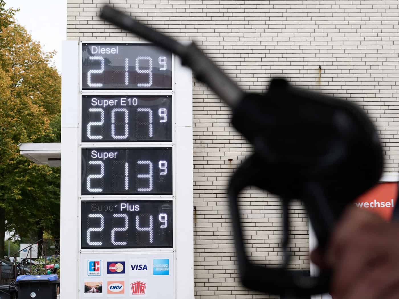 Länderchefs drängen Bund auf schnellen Spritpreisdeckel