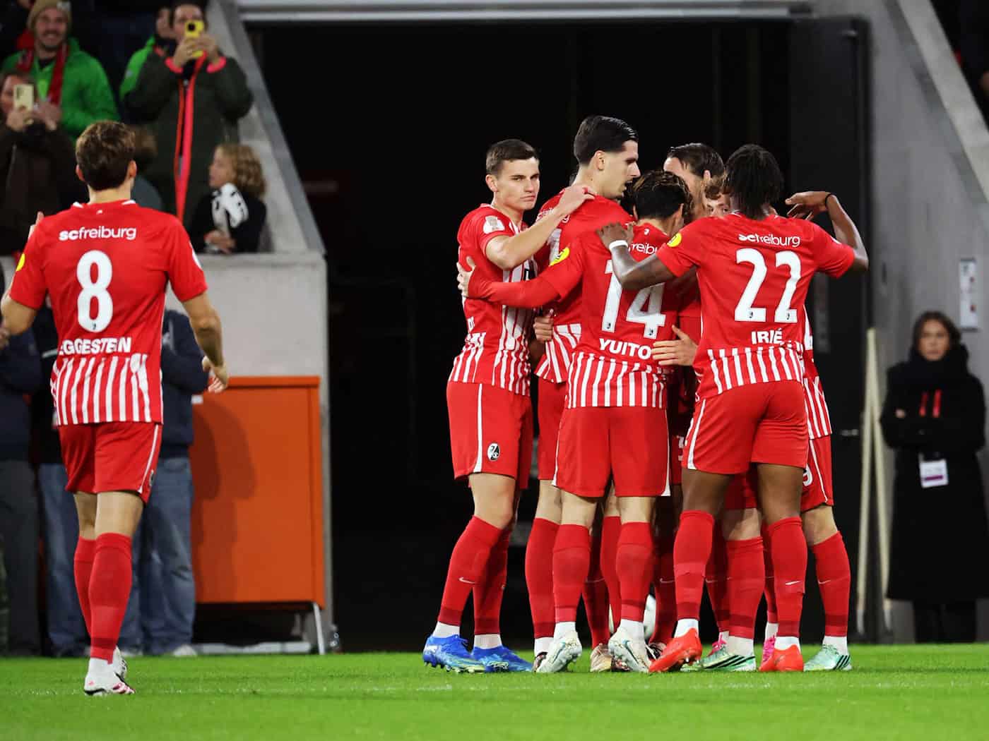 SC Freiburg erreicht DFB-Pokal-Achtelfinale nach spätem 3:2 gegen Wolfsburg