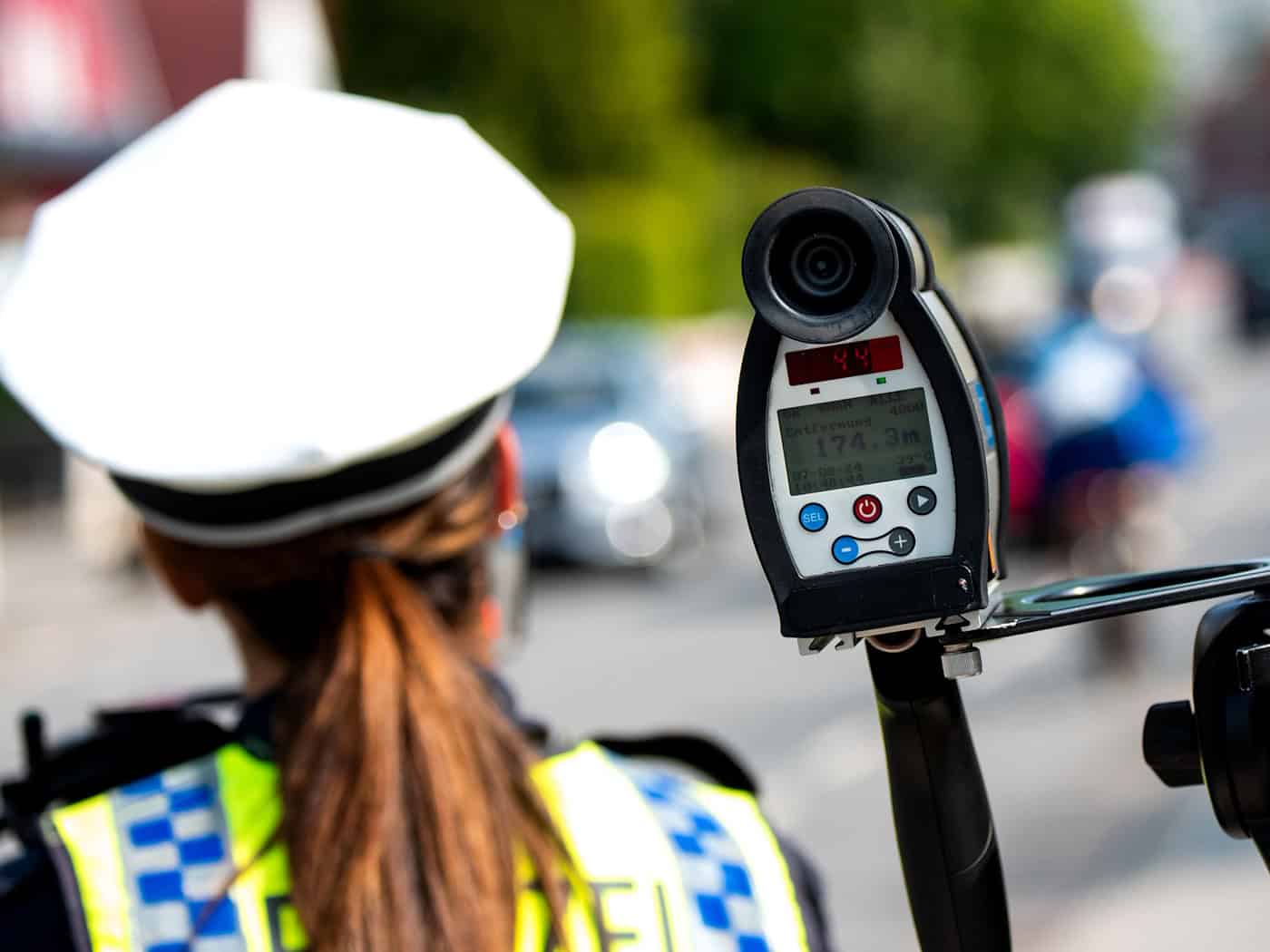 Tempo 191 statt 120 - Polizei fasst Raser in Bremen