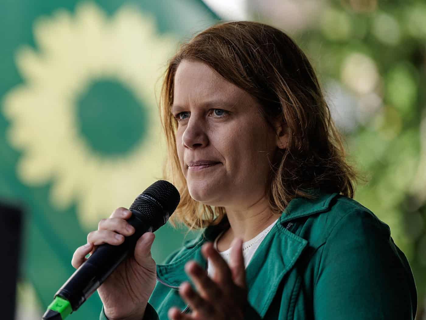 Niedersachsen: Grüne Julia Willie Hamburg warnt vor Aufweichung der Klimaziele zugunsten von Arbeitsplätzen
