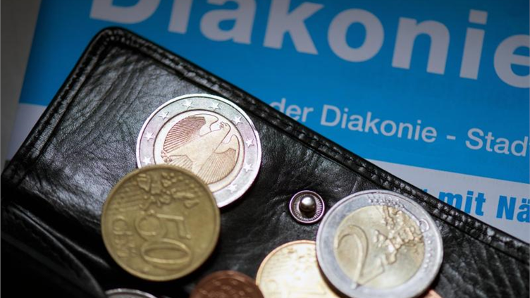 Diakonie: Wartezeiten bei Schuldnerberatungen sind zu lang