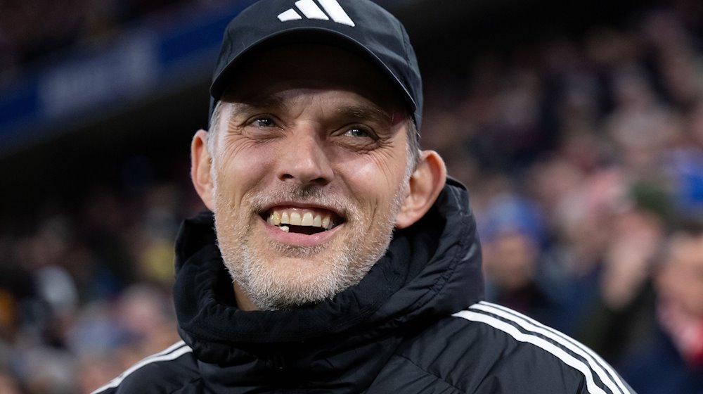 Trainer Thomas Tuchel von München kommt vor dem Spiel in das Stadion. Am 30. März kommt es zum Klassiker gegen Borussia Dortmund, wie die DFL am Donnerstag mitteilte. / Foto: Sven Hoppe/dpa