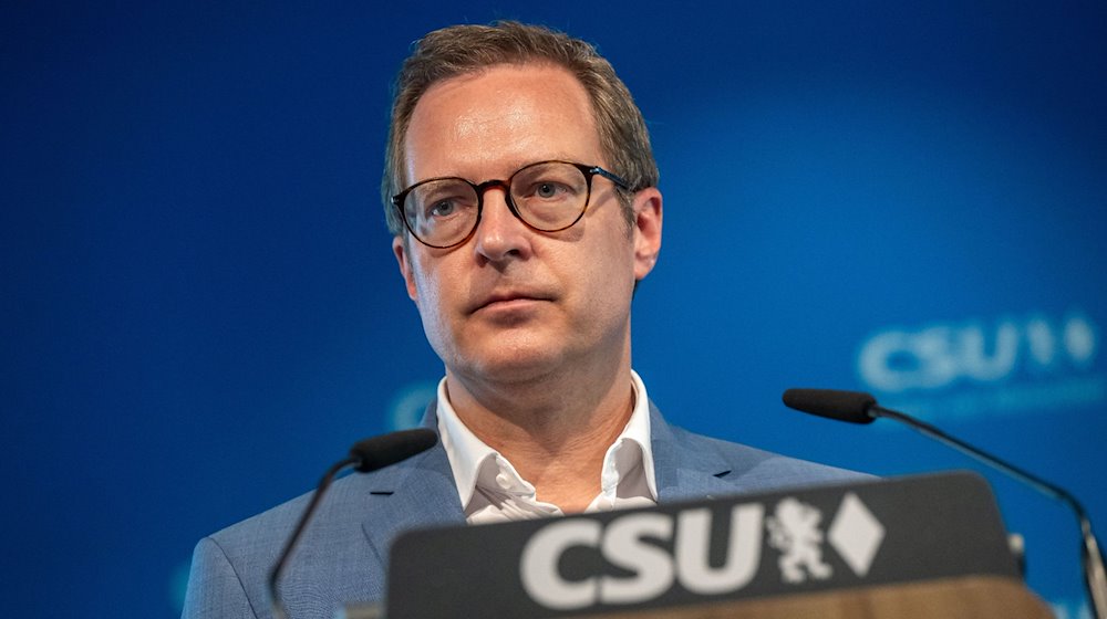 CSU dringt auf Verschärfung des Streikrechts nach Ende des Bahn-Tarifkonflikts