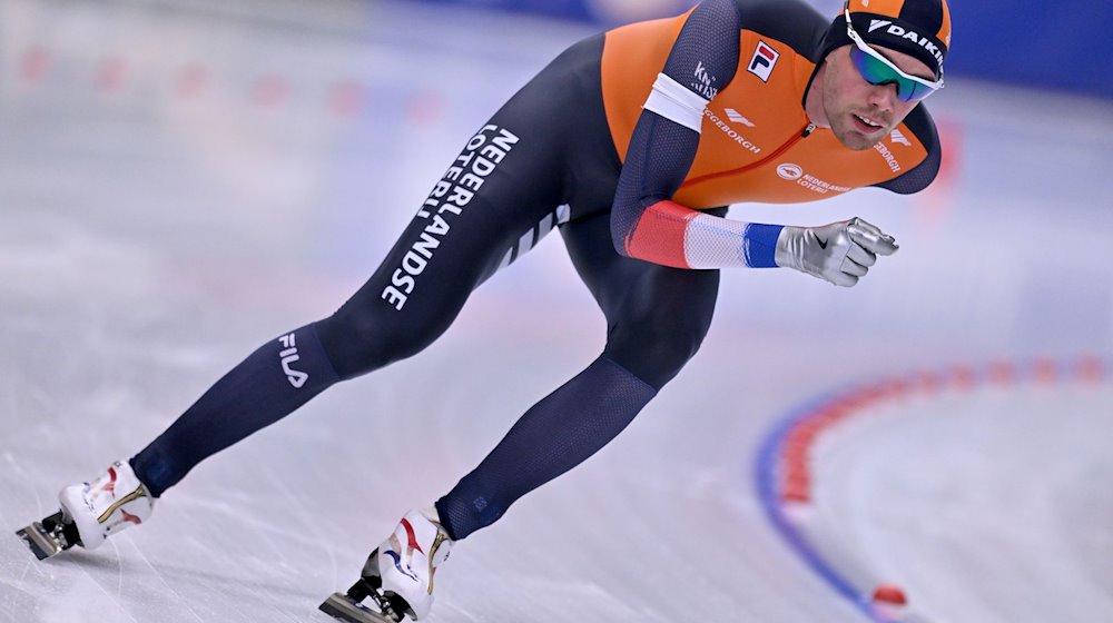 Eisschnelllauf, Sprint-Weltmeisterschaft,  Herren, 5000 Meter Sprint.  Der Niederländer Patrick Roest in Aktion. Er belegte den zweiten Platz. / Foto: Peter Kneffel/dpa