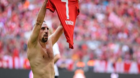 Franck Ribery vom FC Bayern München jubelt über seinen Treffer zum 4:1. / Foto: Matthias Balk/Deutsche Presse-Agentur GmbH/dpa/Archivbild