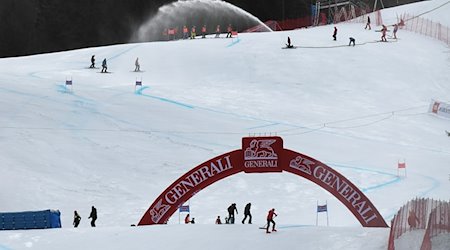 Die Kandahar-Piste in Garmisch-Partenkirchen während der Vorbereitungen zu einem Weltcup-Rennen. / Foto: Angelika Warmuth/dpa/Archivbild