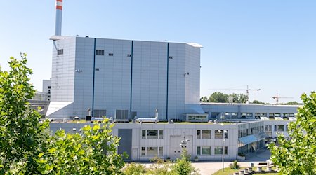 Der Forschungsreaktor München II (FRM II) steht auf dem Gelände der Technischen Universität München (TUM). / Foto: Peter Kneffel/dpa/Archivbild
