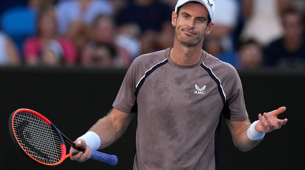 Andy Murray reagiert während seines Erstrundenmatches gegen den Argentinier. / Foto: Andy Wong/AP/dpa