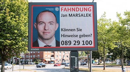 Ein Fahndungsaufruf nach Jan Marsalek, Ex-Vertriebsvorstand des 2020 kollabierten Dax-Konzerns Wirecard. / Foto: Daniel Bockwoldt/dpa