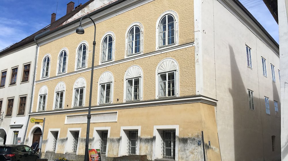 Das Geburtshaus von Adolf Hitler. / Foto: Matthias Röder/dpa/Archivbild