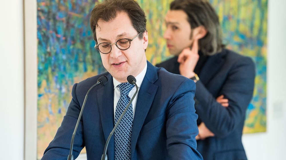 Serge Dorny Intendant und Generalmusikdirektor der Bayerischen Staatsoper. / Foto: Lino Mirgeler/dpa/Archivbild