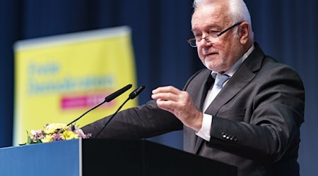 Wolfgang Kubicki (FDP), stellvertretender Bundesvorsitzender seiner Partei, spricht beim Landesparteitag der FDP Schleswig-Holstein. / Foto: Axel Heimken/dpa