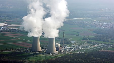 Das Atomkraftwerk Grafenrheinfeld. Das Atomkraftwerk wurde am 27.06.2015 stillgelegt und befindet sich derzeit im Rückbau. / Foto: Rene Ruprecht/dpa