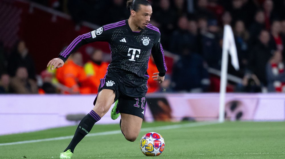 Leroy Sane von München spielt den Ball. / Foto: Sven Hoppe/dpa