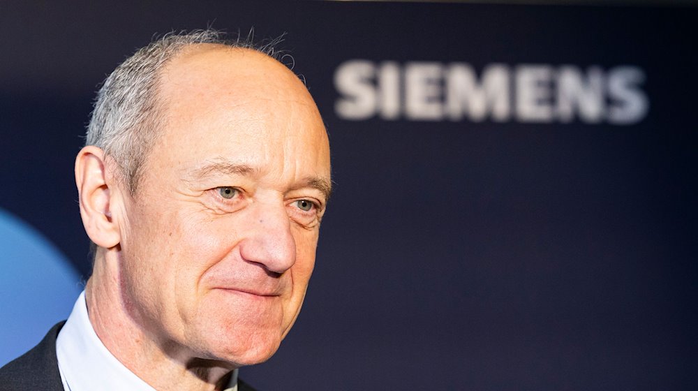 Siemens-Vorstandschef Roland Busch. Busch bleibt Vorstandsvorsitzender des Technologiekonzerns Siemens. / Foto: Michael Matthey/dpa