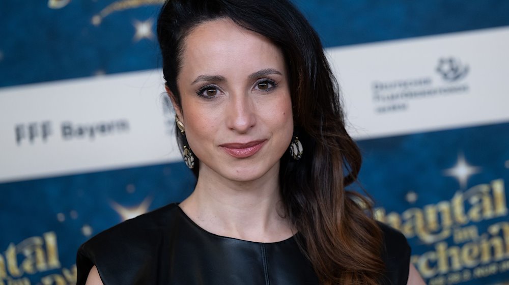 Stephanie Stumph, Schauspielerin, kommt im Mathäser Filmpalast zu der Premiere des Films Chantal im Märchenland. / Foto: Sven Hoppe/dpa