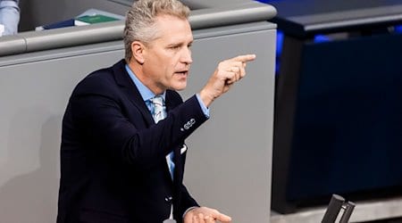 Petr Bystron (AfD), Mitglied des Deutschen Bundestages, spricht im Plenum des Deutschen Bundestages. / Foto: Christoph Soeder/dpa