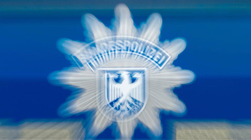 Ein Einsatzwagen der Bundespolizei. / Foto: Matthias Rietschel/dpa-Zentralbild/dpa/Symbolbild