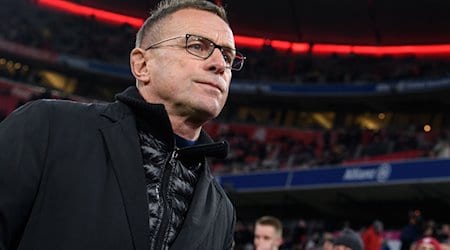 Trainer Ralf Rangnick von Leipzig kommt vor dem Spiel in das Stadion. / Foto: Sven Hoppe/dpa