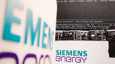 Das Logo von "Siemens Energy" ist in der Frankfurter Börse zu sehen. / Foto: Frank Rumpenhorst/dpa