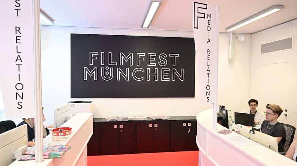 Der Pressecounter des Filmfests München befindet sich im Amerikahaus. / Foto: Felix Hörhager/dpa
