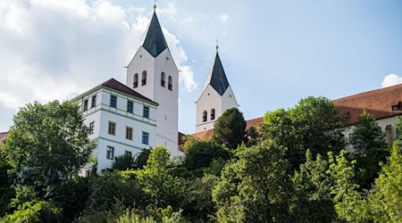 Der Domberg in Freising mit der Domkirche St. Maria und St. Korbinian prägt das Stadtbild. / Foto: Lino Mirgeler/dpa