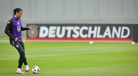 Leroy Sane in Aktion während des Trainings. / Foto: Christian Charisius/dpa