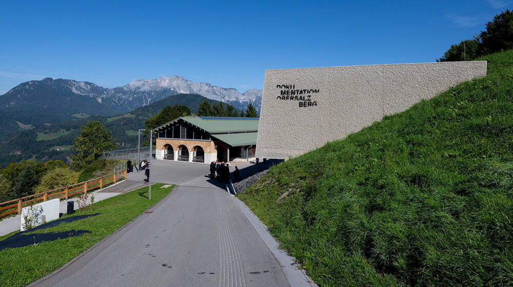 Ein Dokumentationszentrum auf dem Obersalzberg erinnert an die Verbrechen der Nationalsozialisten. (Archivfoto)  / Foto: Sven Hoppe/dpa