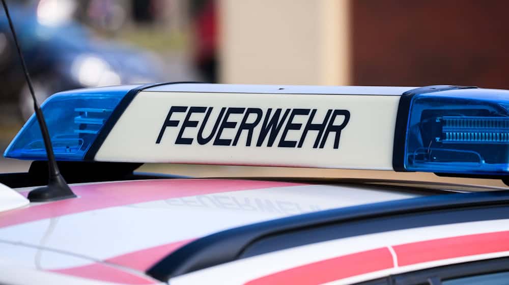 Die Feuerwehr war bei einem Brand in Fürth für mehrere Stunden im Einsatz. (Symbolbild) / Foto: Robert Michael/dpa