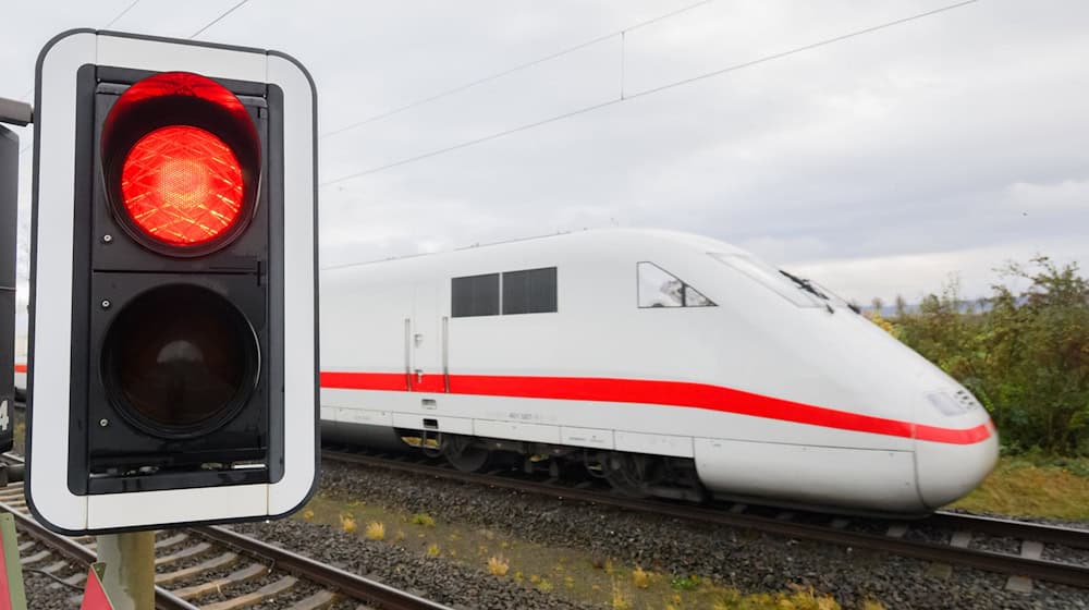 An der ICE-Strecke München-Augsburg-Nürnberg hat die Deutsche Bahn das erste digitale Stellwerk an einer Hochgeschwindingkeitsstrecke in Betrieb genommen. (Archivbild) / Foto: Julian Stratenschulte/dpa