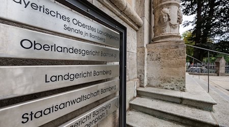Ein ehemaliger Mitarbeiter der Bamberger Staatsanwaltschaft steht ab September in Bamberg vor Gericht.  / Foto: Daniel Karmann/dpa