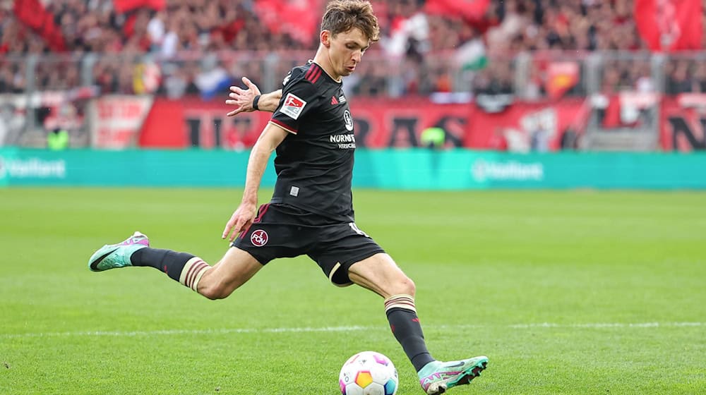 Benjamin Goller fehlt dem 1. FC Nürnberg verletzt. / Foto: Daniel Karmann/dpa