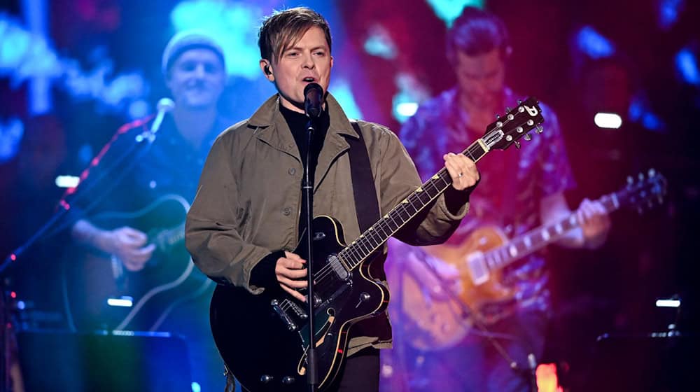 Auftritt des Sängers Michael Patrick Kelly in einer Fernsehshow. Ein Open-Air mit dem Musiker wurde nun kurzfristig wegen einer Erkrankung Kellys abgesagt. (Archivfoto) / Foto: Hendrik Schmidt/dpa