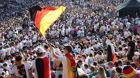 Bis zu 53.000 Zuschauer sollen im Olympiapark das Duell um den Einzug ins Halbfinale verfolgen können. / Foto: Karl-Josef Hildenbrand/dpa