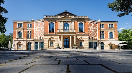 Im Bayreuther Festspielhaus gelten zuweilen ganz eigene Regeln. (Archivfoto)  / Foto: Daniel Karmann/dpa