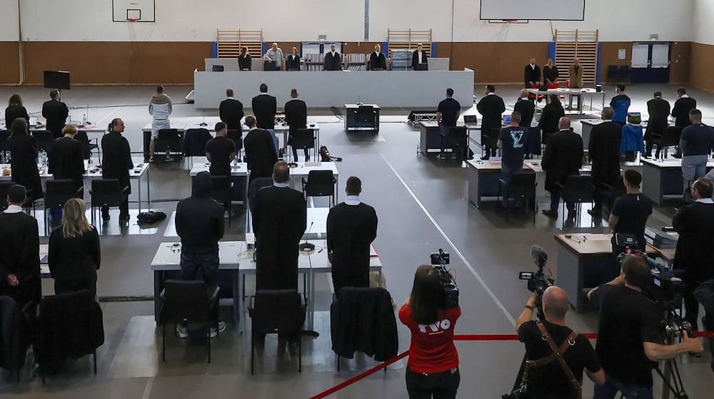 Das Verfahren gegen eine mutmaßliche Bande von Geldautomatensprengern könnte schon bald zu Ende gehen. (Archivbild) / Foto: Daniel Löb/dpa