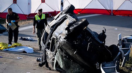 Nach dem tödlichen Schleuserunfall im Oktober 2023 in Oberbayern hat die Staatsanwaltschaft Traunstein Anklage gegen den mutmaßlichen Fahrer erhoben. (Archivbild) / Foto: Sven Hoppe/dpa